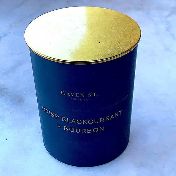 HAVEN STREET CANDLE “CRISP BLACKCURRANT + BOUBON” RICHLY SCENT NEW - Picture 2 of 3
